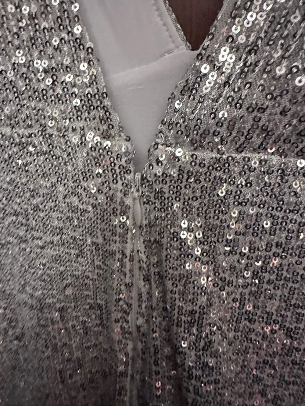 Abercrombie & Fitch Silver Sequin V-Neck Madi Dress NWOT Open Back Vegas Sz M
